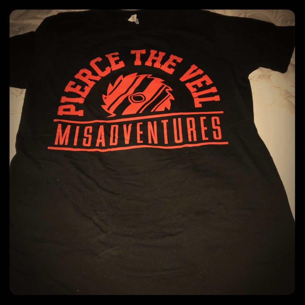 Band merch pierce the veil